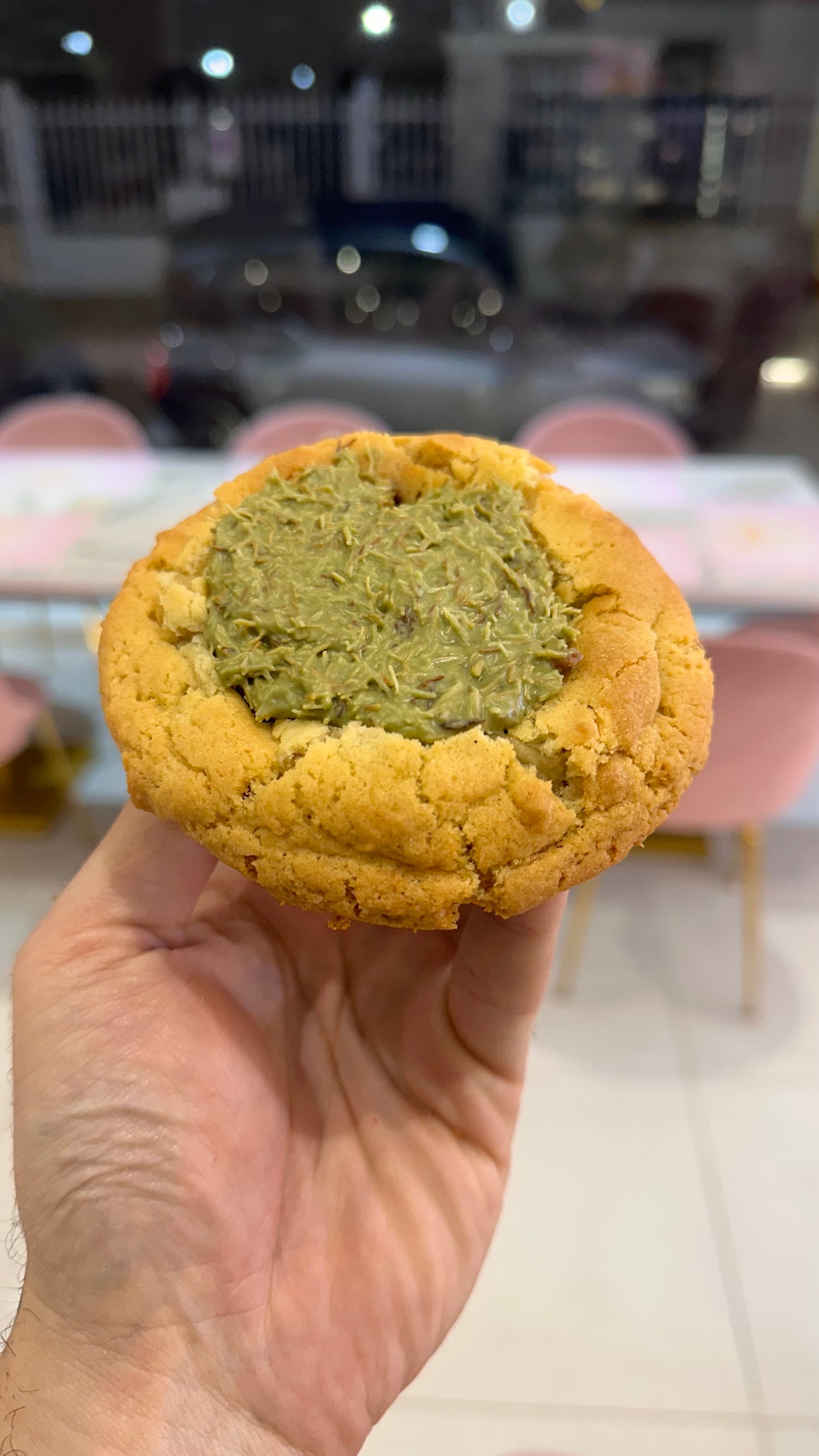 Box crumble cookie Dubai chocolate