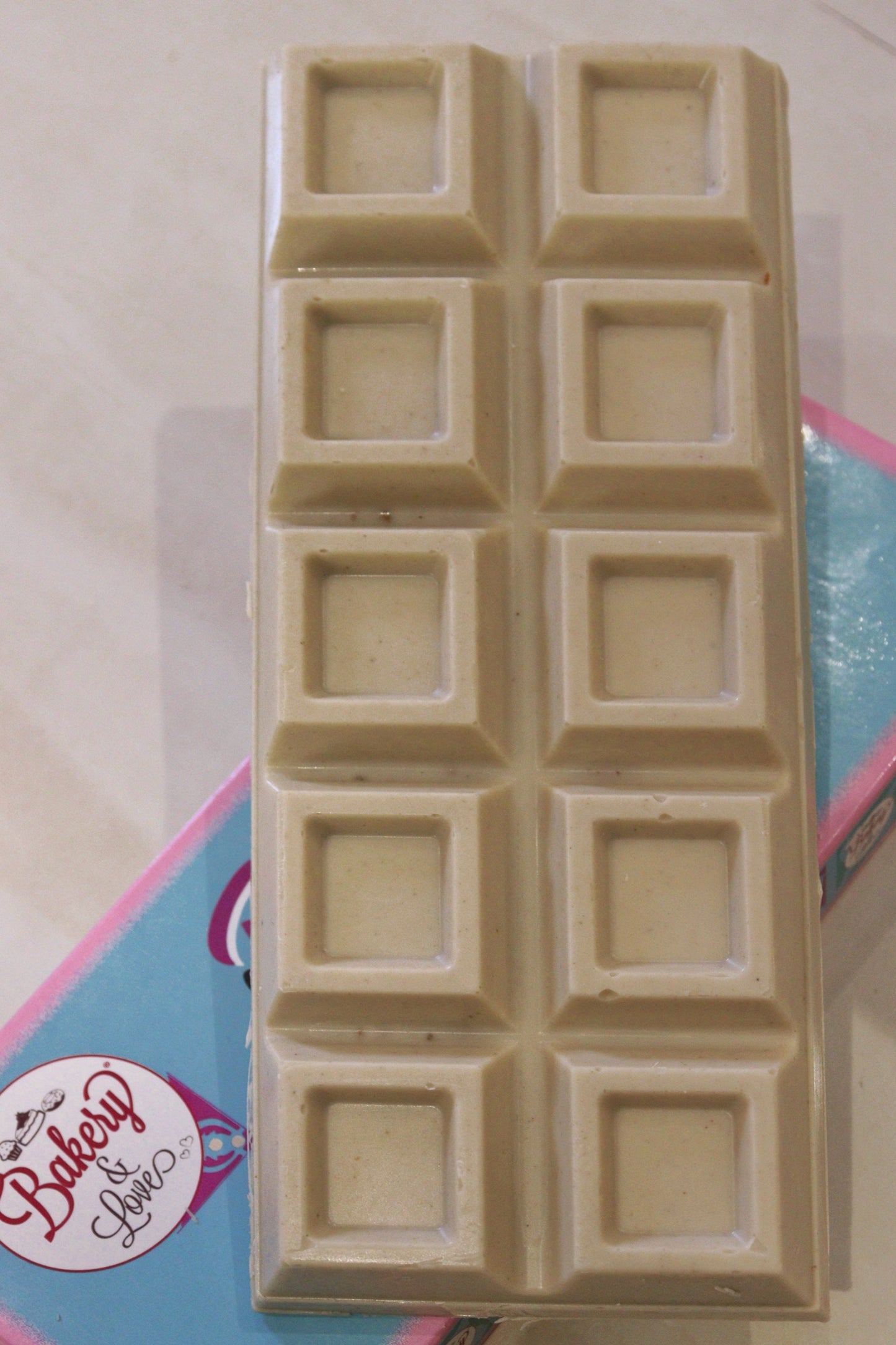 Barrettone lotus dubai chocolate
